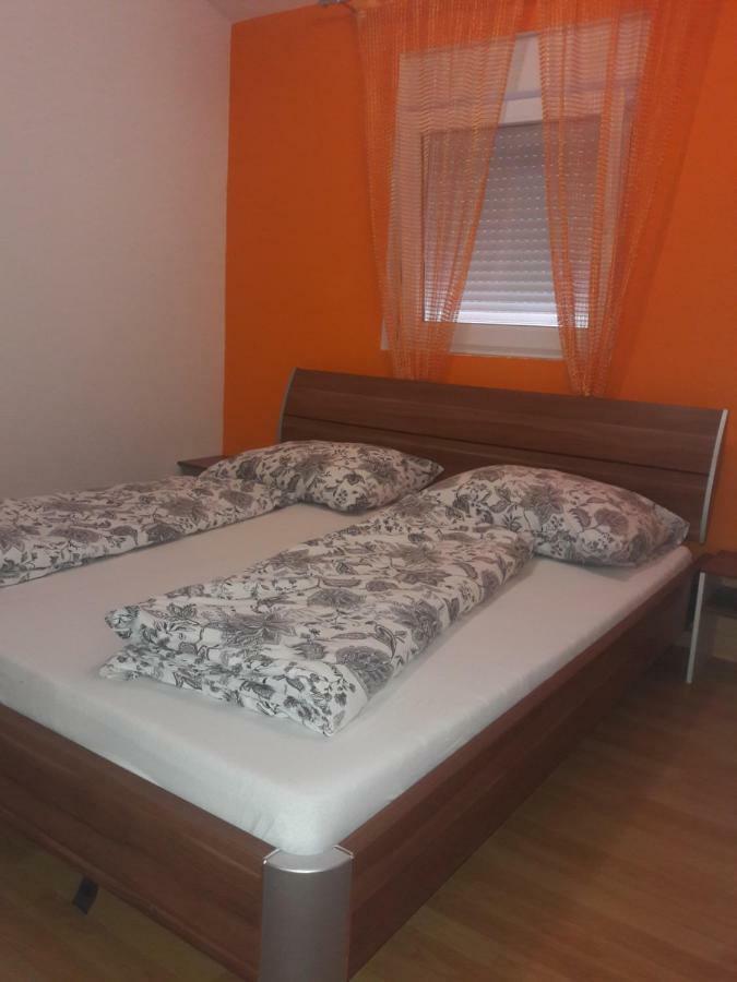 Radmani Apartments Пореч Екстериор снимка