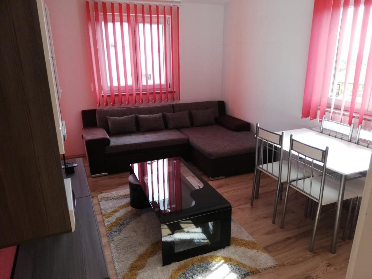Radmani Apartments Пореч Екстериор снимка