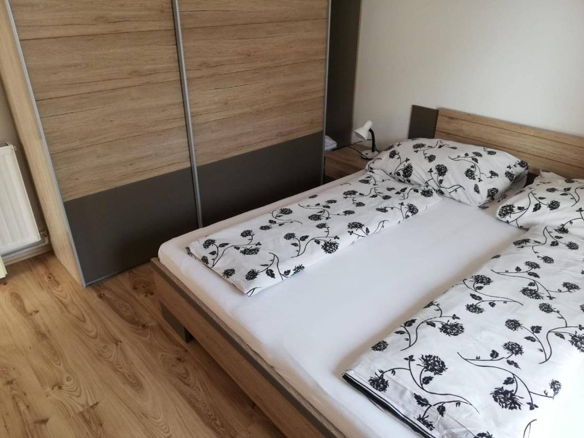 Radmani Apartments Пореч Екстериор снимка